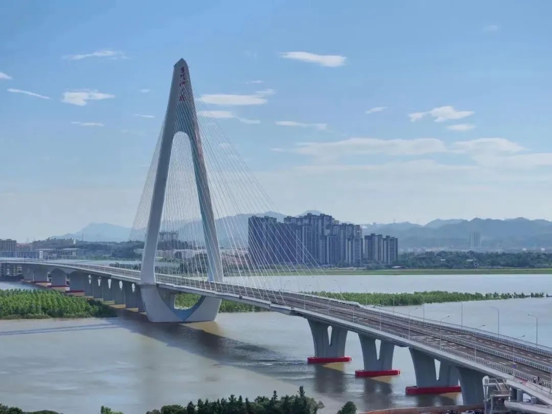 熱烈祝賀我司參建的長(zhǎng)沙香爐洲大橋順利通車！